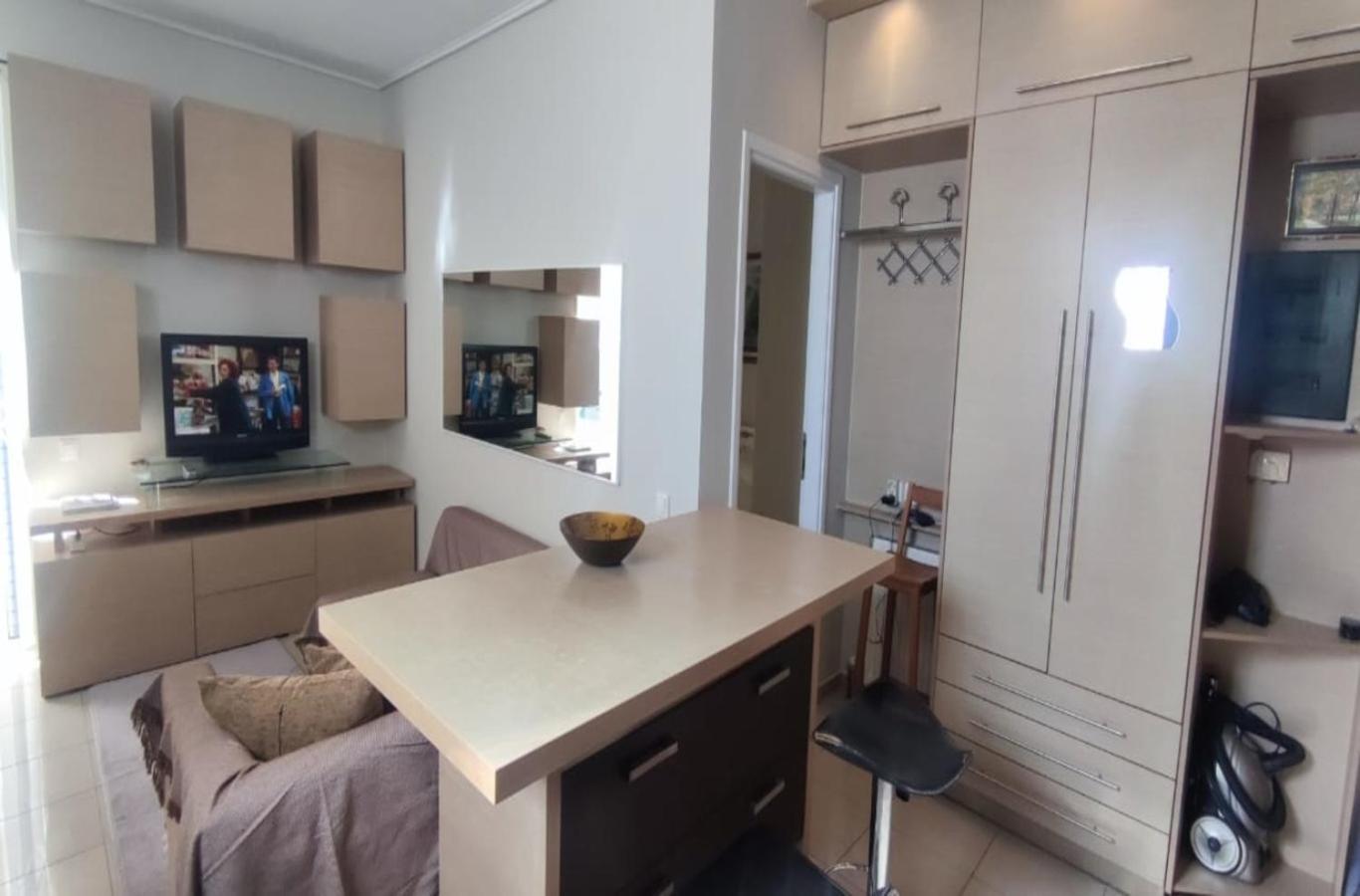 Apartment In A Quiet Location. アテネ エクステリア 写真