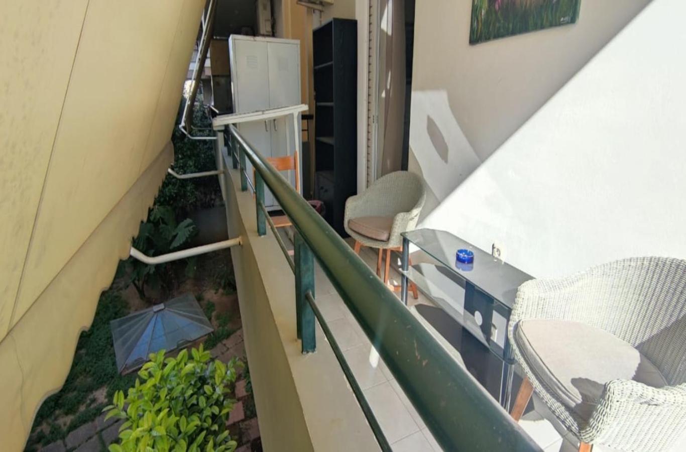 Apartment In A Quiet Location. アテネ エクステリア 写真